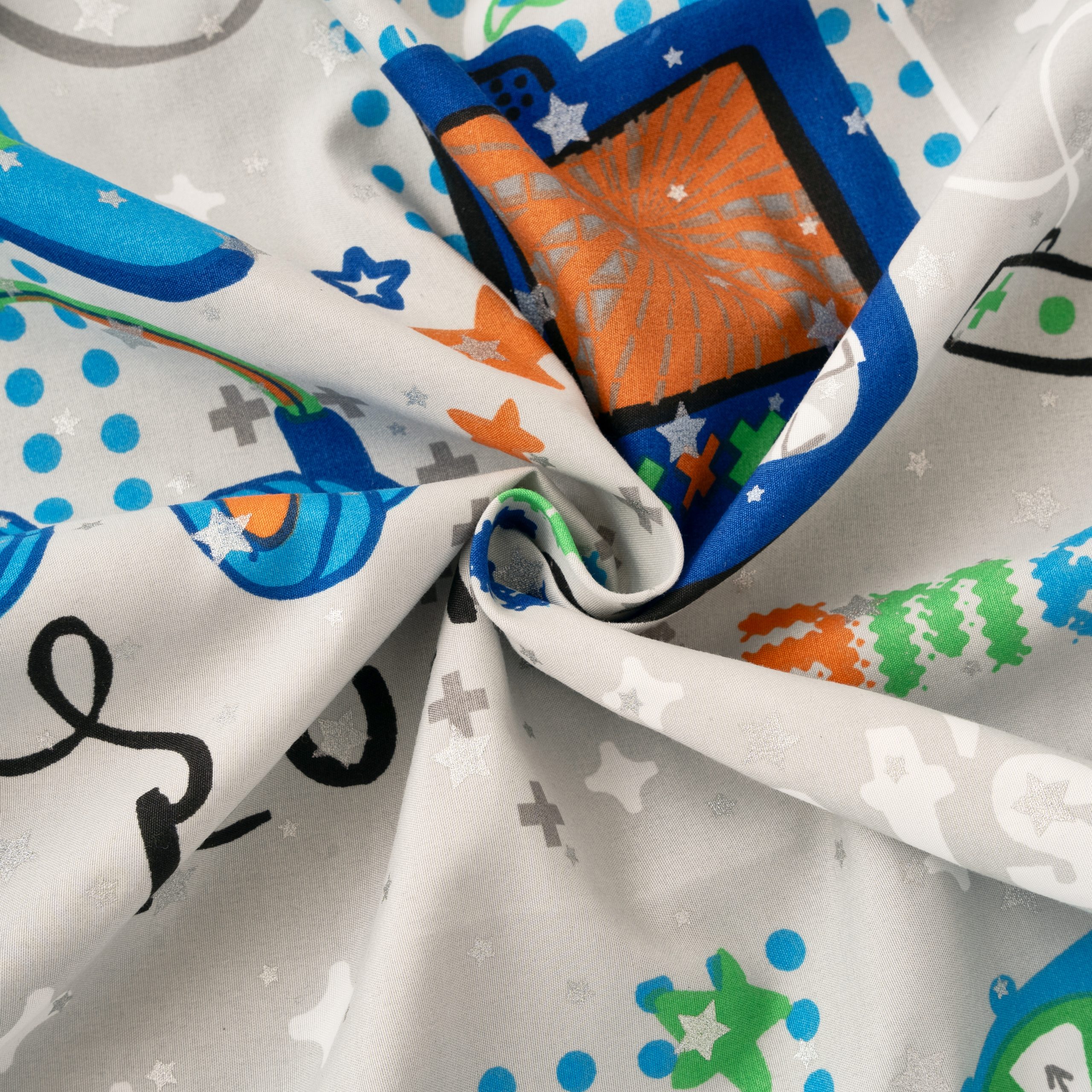 Level Up: Retro Gamer Graffiti Print Youth Bedding Set - Image 5