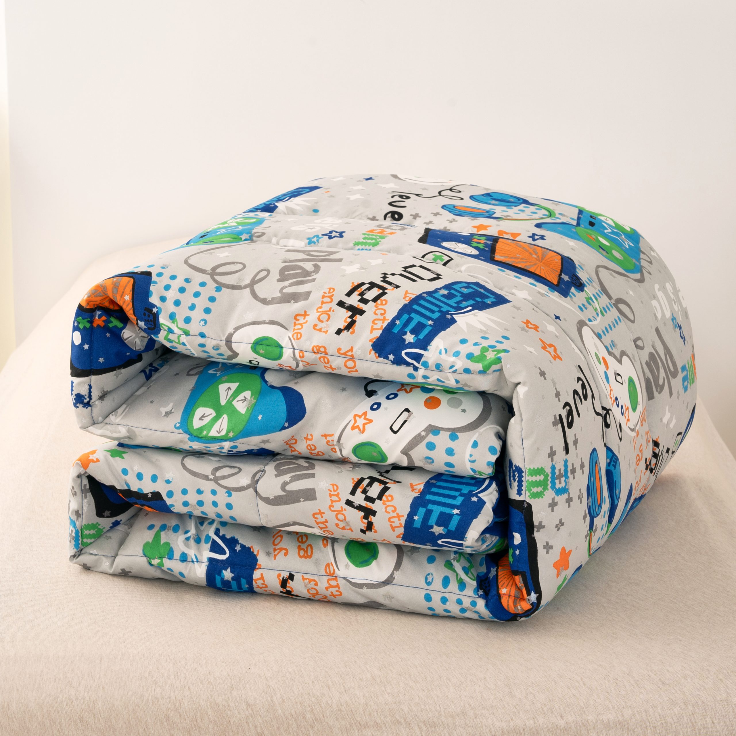 Level Up: Retro Gamer Graffiti Print Youth Bedding Set - Image 6