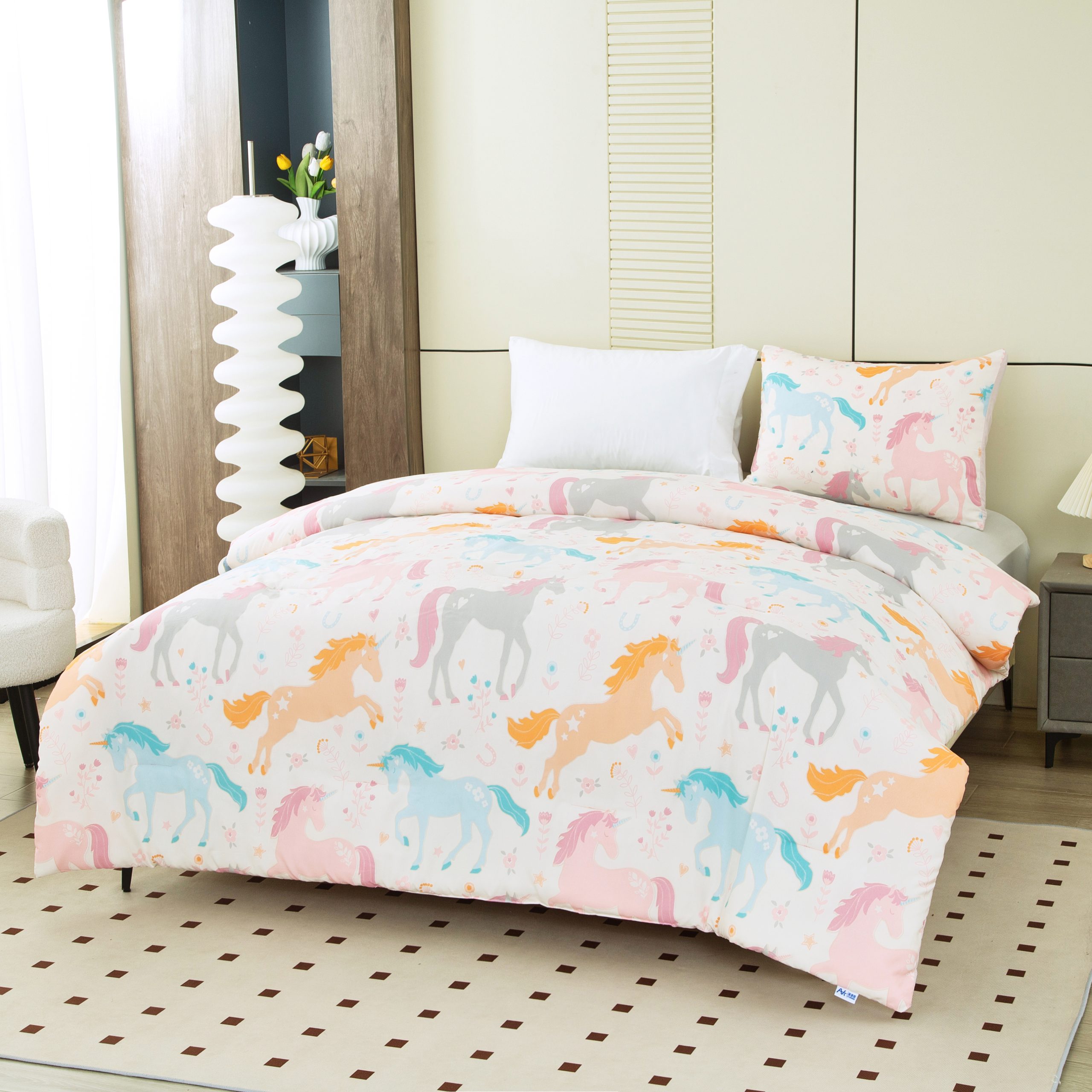 _MG_0730 Pastel Dream: Colorful Unicorn Print Youth Comforter Set with Matching Tote